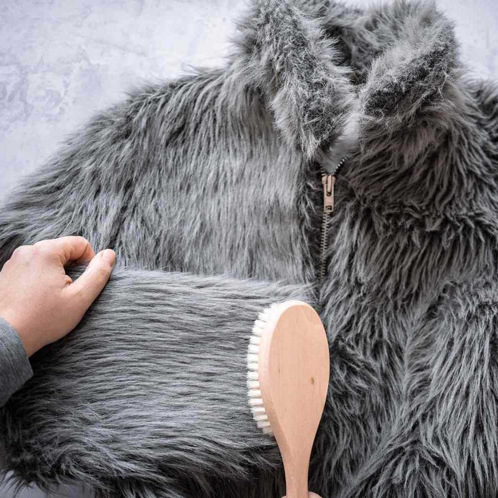 آموزش نگهداری صحیح از کت خز